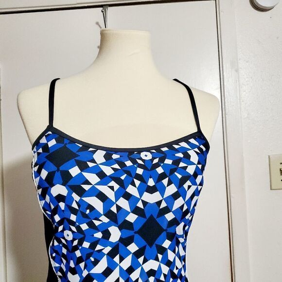 Catalina Blue and White Asymmetric Print Size Large - Picture 6 of 10